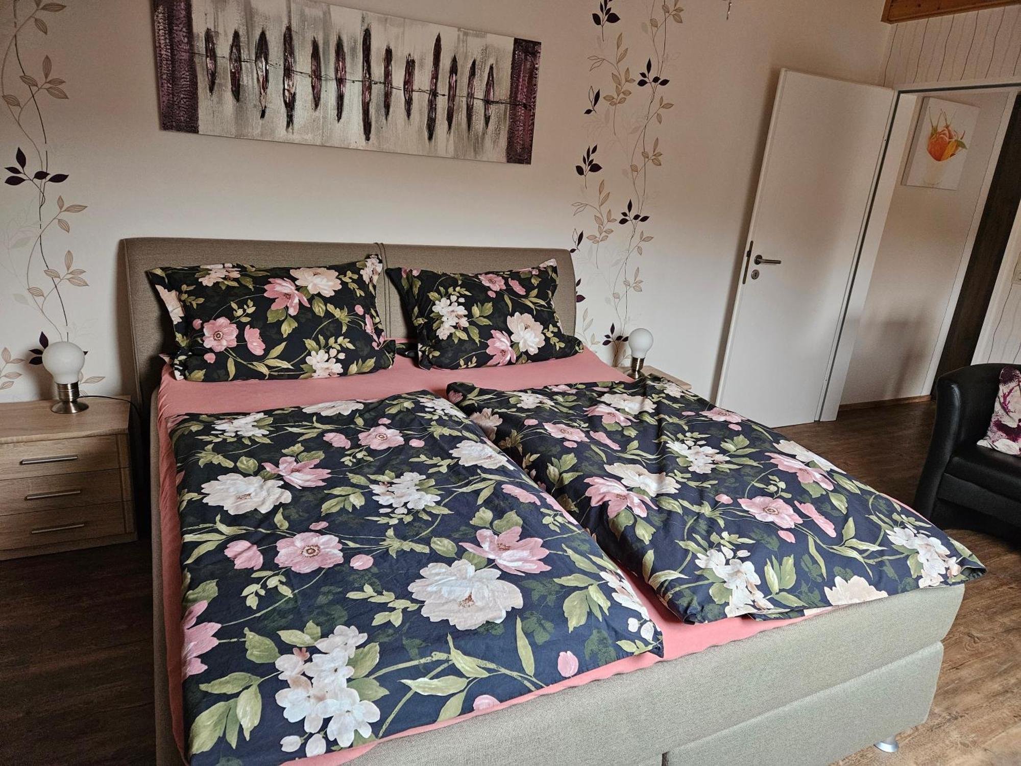 Mathildas Ferienwohnung Hatzenport Bagian luar foto